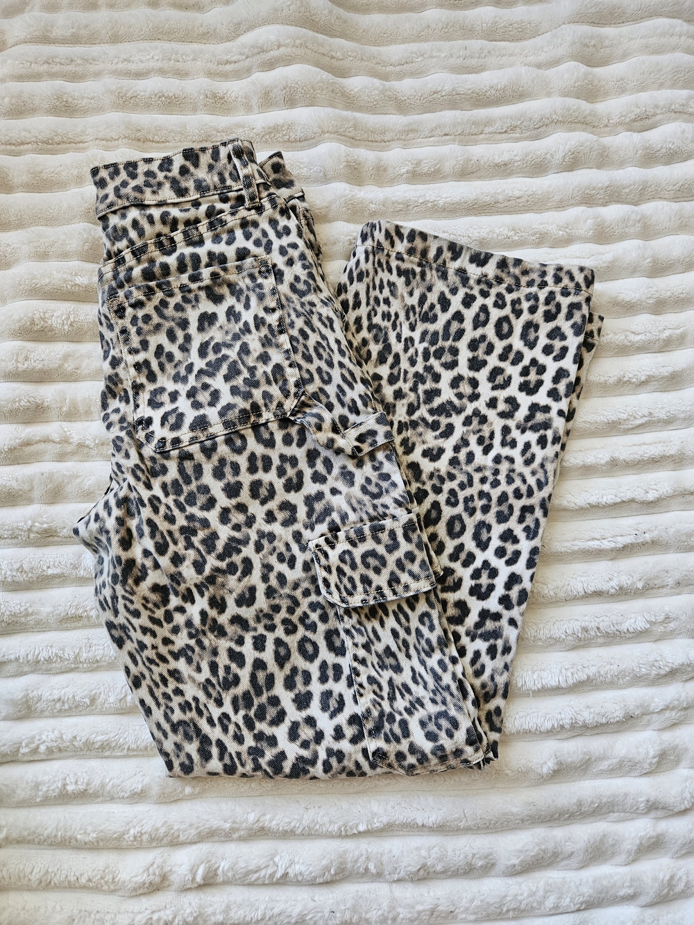 EUC Bar III Leopard Wide Leg Cargo Denim Pants
